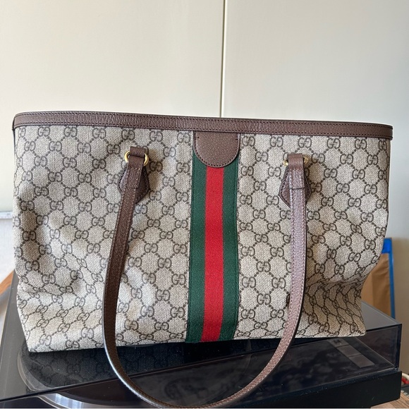 Gucci purse - Picture 3 of 4
